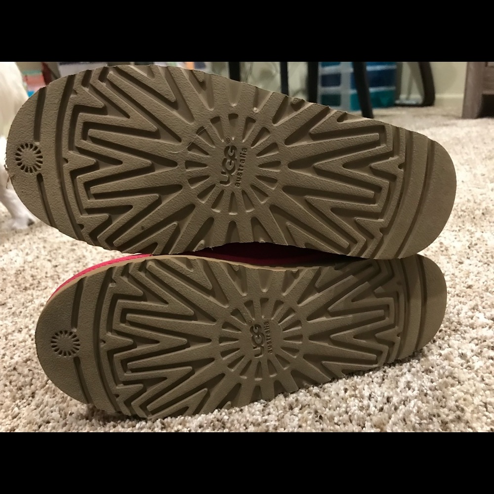 Uggs - Picture 3 of 4